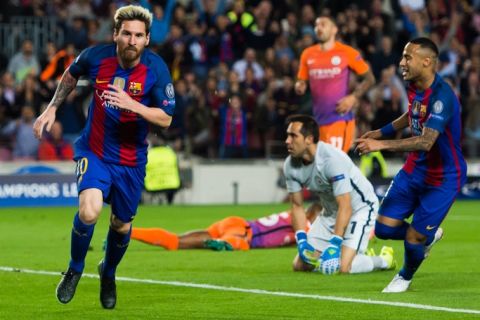 BARCELONA, SPAIN - OCTOBER 19:  Lionel Messi of FC Barcelona celebrates after scoring the opening goal during the UEFA Champions League group C match between FC Barcelona and Manchester City FC at Camp Nou on October 19, 2016 in Barcelona, Spain.  (Photo by Alex Caparros/Getty Images)