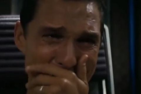 Επικό βίντεο για τα διαρκείας: Ο Μάθιου ΜακΚόναχι κλαίει γιατί... έχασε την προθεσμία!