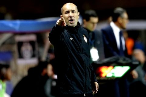 Monaco's head coach Leonardo Jardim gives instructions during the Champions League semifinal first leg soccer match between Monaco and Juventus at the Louis II stadium in Monaco, Wednesday, May 3, 2017. (AP Photo/Claude Paris)