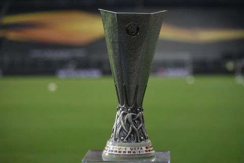 Το κύπελλο του Europa League