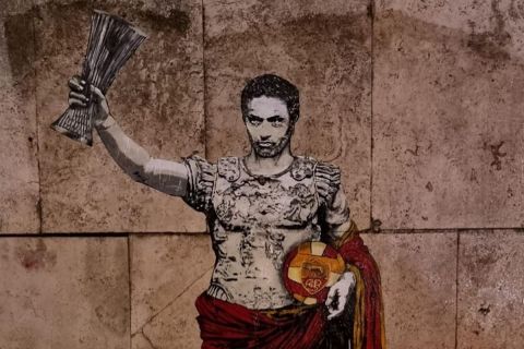 Η εντυπωσιακή τοιχογραφία του Μουρίνιο ως μοντέρνος Ιούλιος Καίσαρας