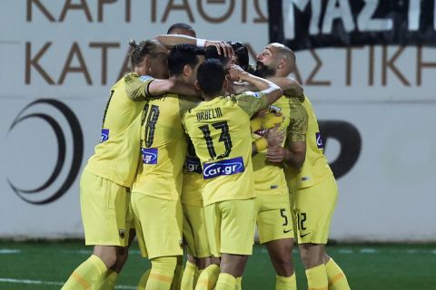 Stoiximan Super League: Η βαθμολογία μετά τη νίκη της ΑΕΚ επί του ΟΦΗ