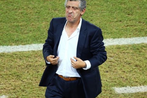 NATAL, BRAZIL - JUNE 19: Head coach Fernando Santos of Greece reacts during the 2014 FIFA World Cup Brazil Group  C match between Japan and Greece at Estadio das Dunas on June 19, 2014 in Natal, Brazil.  (Photo by Robert Cianflone/Getty Images)