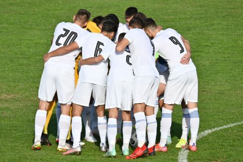 Οι παίκτες της Εθνικής Νέων πριν την αναμέτρηση με τα Νησιά Φερόε | 13 Νοεμβρίου 2021