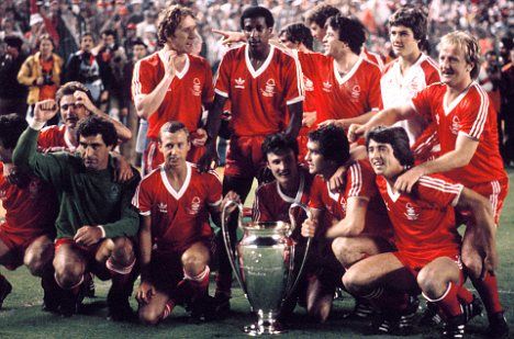 Soccer - European Cup Final - Nottingham Forest v Hamburg 

Nottingham Forest celebrate with the European Cup :(back row, l-r) Martin O'Neill, Ian Bowyer, Viv Anderson, John Robertson, Gary Mills, Kenny Burns (front row, l-r) Frank Gray, Peter Shilton, John McGovern, Garry Birtles, Larry Lloyd, Bryn Gunn 

URN: EMP.314220 

Date: 28/05/1980 

Image size: 4077x2708 S-HR  Picture by: Peter Robinson/EMPICS 

Neg Ref: ©EMPICS Peter Robinson files 

Original Transmission Ref: KSKS pic two