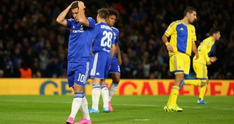 LONDON, ENGLAND - SEPTEMBER 16:  Eden Hazard of Chelsea reacts after missing a penalty during the UEFA Chanmpions League group G match between Chelsea and Maccabi Tel-Aviv FC at Stamford Bridge on September 16, 2015 in London, United Kingdom.  (Photo by Ian Walton/Getty Images)