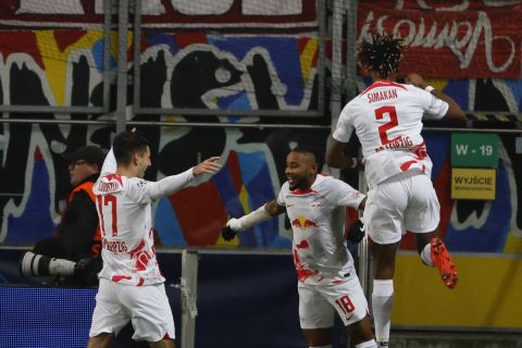 Οι παίκτες της Λειψίας πανηγυρίζουν γκολ που σημείωσαν κόντρα στη Σαχτάρ για τη φάση των ομίλων του Champions League 2022-2023 στο "Πόλις Άρμι", Βαρσοβία | Τετάρτη 2 Νοεμβρίου 2022