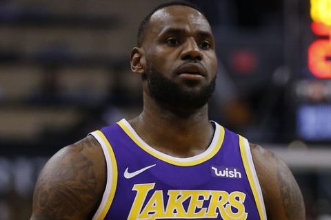 Los Angeles Lakers forward LeBron James (23)in the first half during an NBA basketball game against the Phoenix Suns, Tuesday, Nov. 12, 2019, in Phoenix. (AP Photo/Rick Scuteri)