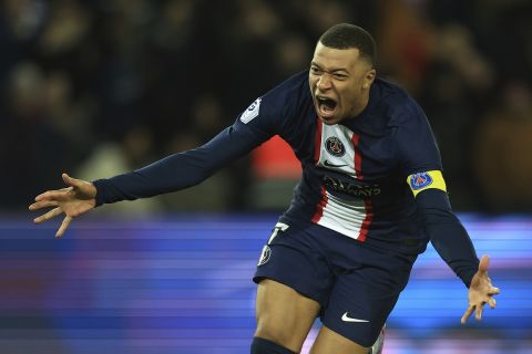 Ο Κιλιάν Εμπαπέ της Παρί πανηγυρίζει γκολ που σημείωσε κόντρα στη Ναντ για τη Ligue 1 2022-2023 στο "Παρκ ντε Πρενς", Παρίσι | Σάββατο 4 Μαρτίου 2023