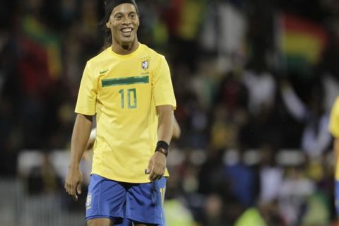 Ronaldinho sorrir durante o jogo contra  Gana 05 de setembro de 2011. MOWA PRESS