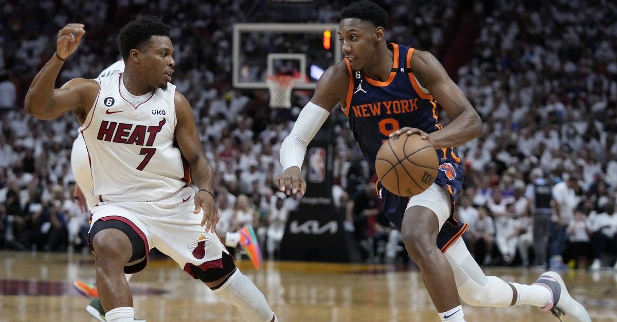 Jimmy Butler returned to lead the Miami Heat to a 2-1 victory over the New York Knicks