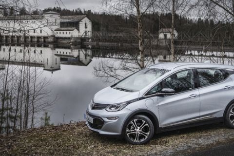 Αμιγώς ηλεκτρικό το νέο Opel Ampera-e 
