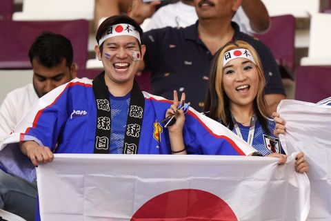 Ιάπωνες φίλαθλοι στο παιχνίδι με τη Γερμανία