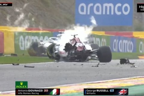Formula 1: "Χοντρό" ατύχημα στο Σπα για Τζοβινάτσι - Ράσελ