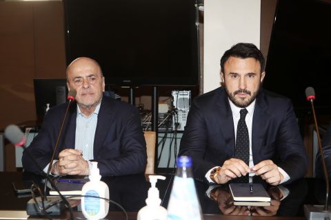 Οι Αλαφούζος - Καρυπίδης στη σύσκεψη της ΕΠΟ για τον τελικό Κυπέλλου Ελλάδας