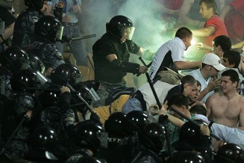 Νεοναζί απειλούν την ομαλή διεξαγωγή του EURO 2012