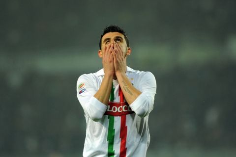 Juventus' Vincenzo Iaquinta reacts after missing a scoring chance during a Serie A soccer match between Juventus and Roma at the Olympic Stadium in Turin, Italy, Saturday, Nov. 13, 2010. (AP Photo/Massimo Pinca)