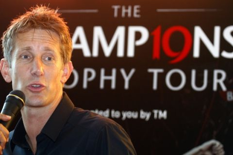 Retired Manchester United goalkeeper Edwin van der Sar speaks during a press conference of  the Barclays Premier League trophy tour around Asia, in Kuala Lumpur, Malaysia, Tuesday, July 5, 2011. (AP Photo/Lai Seng Sin)