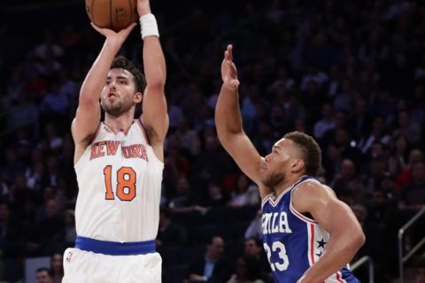 New York Knicks' Sasha Vujacic (18) shoots over Philadelphia 76ers' Justin Anderson (23) during the second half of an NBA basketball game Wednesday, April 12, 2017, in New York. The Knicks won 114-113. (AP Photo/Frank Franklin II)
