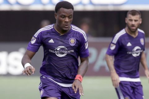 Orlando City's Cyle Larin moves the ball against the Montreal Impact during the first half of an MLS soccer game, Sunday, Oct. 2, 2016, in Orlando, Fla. (AP Photo/John Raoux)