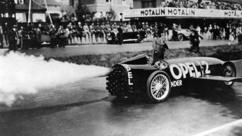 And hes off: Fritz von Opel ignites the first rocket in the rear of the RAK 2 via a pedal.