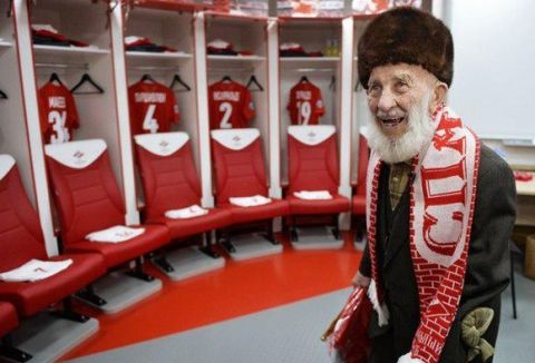 Η τρομερή κίνηση της Σπαρτάκ Μόσχας για 102χρονο οπαδό της!