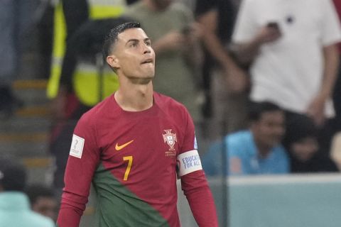 Ο Κριστιάνο Ρονάλντο της Πορτογαλίας σε στιγμιότυπο της αναμέτρησης με την Ελβετία για τη φάση των 16 του Παγκοσμίου Κυπέλλου 2022 στο "Λουσαΐλ Αϊκόνικ Στέιντιουμ", Λουσαΐλ | Πέμπτη 8 Δεκεμβρίου 2022