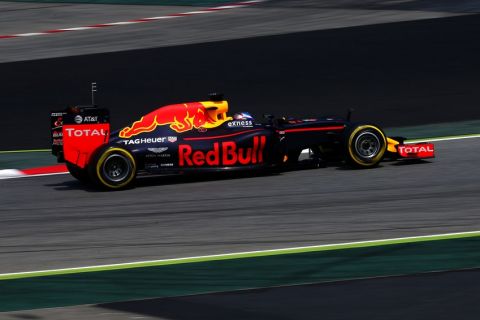 Δοκιμές Βαρκελώνης - 2η μέρα: Στην κορυφή πάλι ο Verstappen!