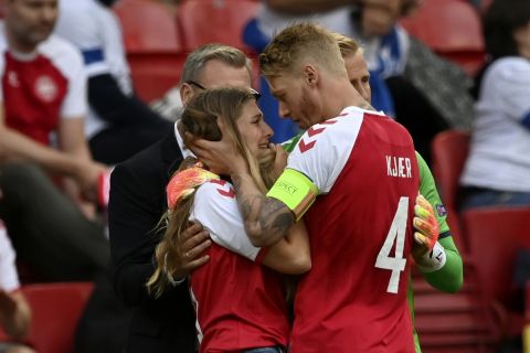 Η σύζυγος του Έρικσεν στην αναμέτρηση της Δανίας  με τη Φινλανδία για το Euro 2020