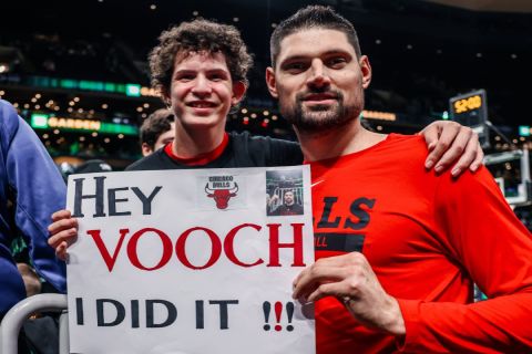 NBA: Ο νεαρός Στέπαν νίκησε τον καρκίνο και επέστρεψε για να δει ξανά τον Νίκολα Βούτσεβιτς