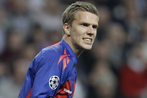 CSKA Moscow's Pontus Wernbloom of Sweden reacts during a round of 16  Champions League soccer match against Real Madrid at the Santiago Bernabeu stadium in Madrid, Wednesday March 14, 2012. (AP Photo/Paul White)
