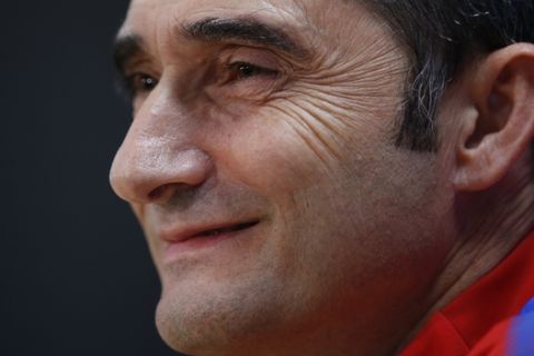 FC Barcelona's coach Ernesto Valverde smiles during a training session at the Sports Center FC Barcelona Joan Gamper in Sant Joan Despi, Monday, Dec. 4, 2017. FC Barcelona will play against Sporting CP in a Champions League Group D soccer match on Tuesday. (AP Photo/Manu Fernandez)