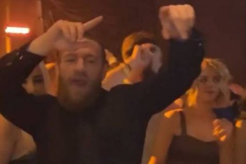 Conor McGregor: Ο ξέφρενος χορός του Ιρλανδού στο πάρτι της νίκης