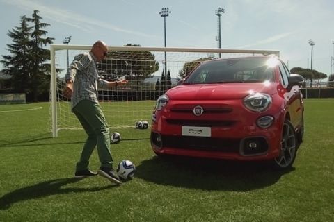 Παίξαμε μπάλα με το… νέο Fiat 500X Sport