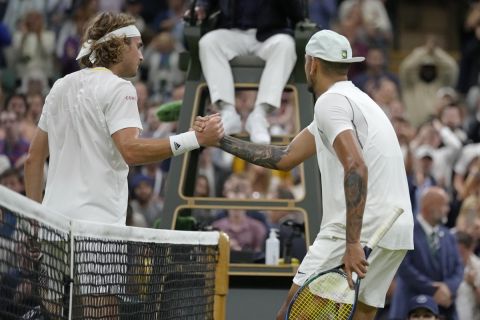 Ο Νικ Κύργιος με τον Στέφανο Τσιτσιπά στο Wimbledon