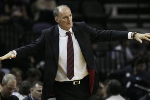 Caja Laboral head coach Dusko Ivanovic motions to his players during the second half of a preseason NBA basketball game against the San Antonio Spurs, Saturday, Oct. 16, 2010, in San Antonio. San Antonio won 108-85. (AP Photo/Darren Abate)