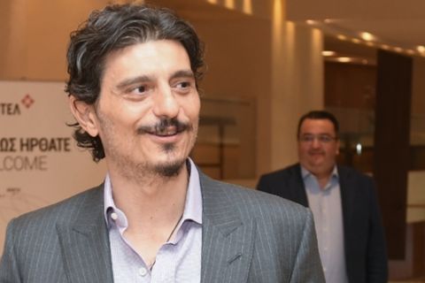 Ο μεγαλομέτοχος της ΚΑΕ ΠΑΝΑΘΗΝΑΪΚΟΣ SUPER FOODS Δημήτρης Γιαννακόπουλος κάνει δηλώσεις στα ΜΜΕ μετά την συνάντηση με τον Γενικό γραμματέα της FIBA Πάτρικ Μπάουμαν, σε ξενοδοχείο της Αθήνας την Πέμπτη 3 Μαΐου 2018.
(EUROKINISSI SPORTS/ΒΑΓΓΕΛΗΣ ΣΤΟΛΗΣ)