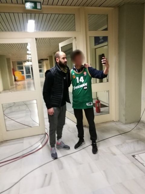 Η selfie του Σπανούλη με φίλο του Παναθηναϊκού