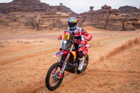 Daniel Sanders (AUS) of Red Bull Gas Gas Factory Racing races during stage 03 of Rally Dakar2023 from Al Ula to Hail, Saudi Arabia on January 03, 2023 // Marcelo Maragni / Red Bull Content Pool // SI202301030111 // Usage for editorial use only // 