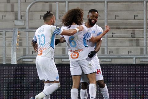 Οι παίκτες της Μαρσέιγ πανηγυρίζουν γκολ τους απέναντι στην Λανς για το γαλλικό League Cup | 22 Ιανουαρίου 2022