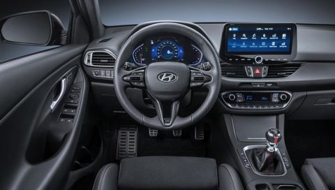 Ανανεώθηκε το Hyundai i30 και αποκαλύπτεται