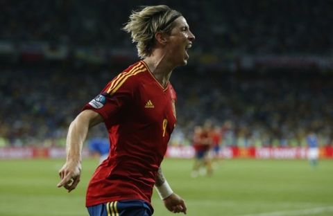Spain's Fernando Torres celebrates scoring his side's third goal during the Euro 2012 soccer championship final  between Spain and Italy in Kiev, Ukraine, Sunday, July 1, 2012. (AP Photo/Matthias Schrader) 