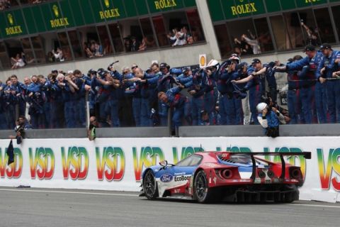 Νίκη της Ford στο Le Mans 24 Hours