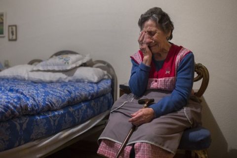 Συγκλονίζει η βοήθεια της Ράγιο Βαγεκάνο σε 85χρονη άστεγη