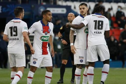 Οι παίκτες της Παρί πανηγυρίζουν γκολ που σημείωσαν κόντρα στην Ανζέ για τα προημιτελικά του Coupe de France 2020-2021 στο "Παρκ ντε Πρενς", Παρίσι | Τετάρτη 21 Απριλίου 2021