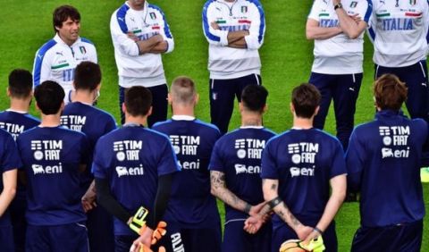 Ιταλία χωρίς Πίρλο και Τζοβίνκο στο Euro 2016
