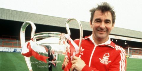 Sport, Football, England, 1980, Nottingham Forest manager Brian Clough with the European Cup trophy  (Photo by Bob Thomas/Getty Images)