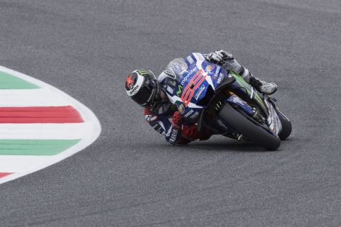 SCARPERIA, ITALY - MAY 20:  Jorge Lorenzo of Spain and Movistar Yamaha MotoGP rounds the bend during the MotoGp of Italy - Free Practice  at Mugello Circuit on May 20, 2016 in Scarperia, Italy.  (Photo by Mirco Lazzari gp/Getty Images)