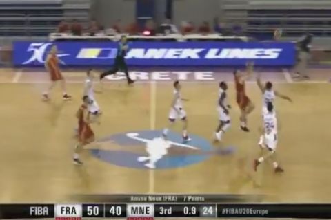 Τρελό τρίποντο από το κέντρο στο Ευρωμπάσκετ Νέων της Κρήτης!