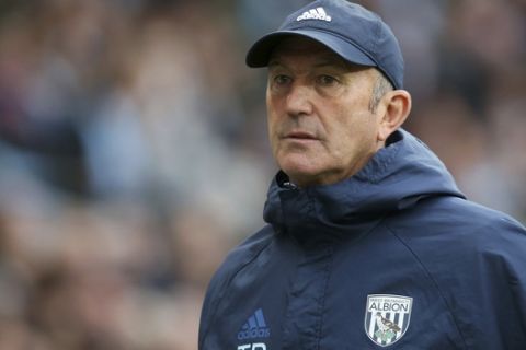 West Bromwich Albion manager Tony Pulis before the English Premier League soccer match against Manchester City at the Etihad Stadium, Manchester, England, Tuesday May 16, 2017. (Martin Rickett/PA via AP)